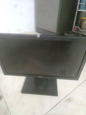 Màn hình Dell E1916HV. Mua bán Phụ kiện (Màn hình, Chuột...) tại Quận 8 Tp Hồ Chí Minh được đăng bởi Minh Lộc