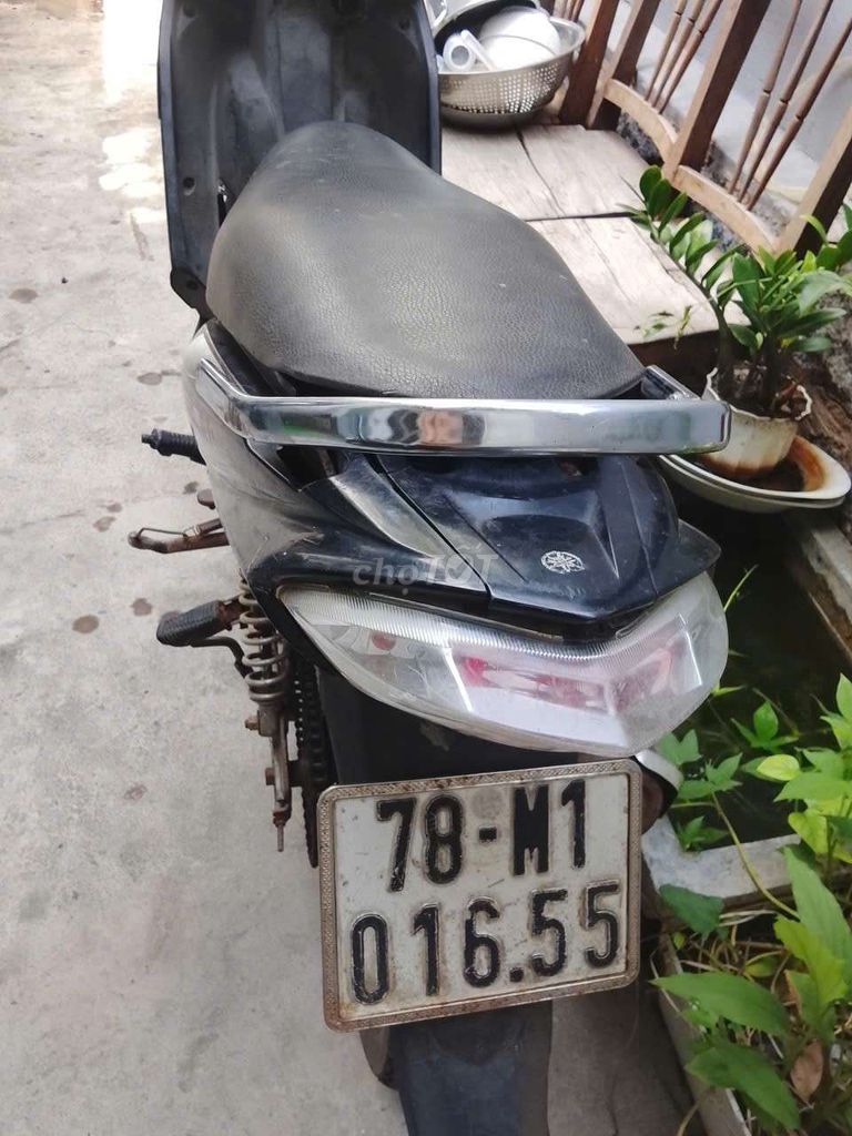 Yamaha Taurus Đen Xe số