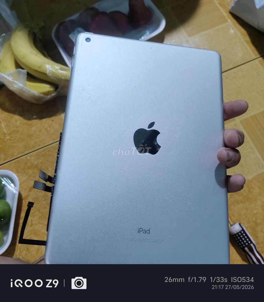 Apple iPad Gen 6 32GB Bạc hư cảm ứng . Mua bán Máy tính bảng tại Quận Tân Phú Tp Hồ Chí Minh được đăng bởi hạo nam hình 1