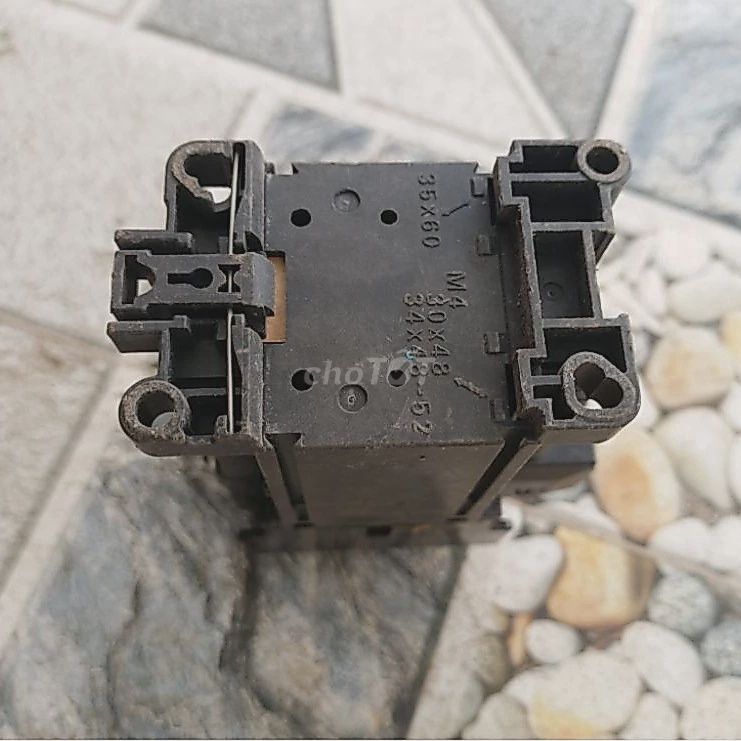 Khởi động từ Fuji SC-0/G 24VDC 12A 5.5KW bãi Nhật. Mua bán Nội thất, đồ gia dụng khác tại Huyện Hải Hậu Nam Định được đăng bởi Hoàng Tuấn hình 1