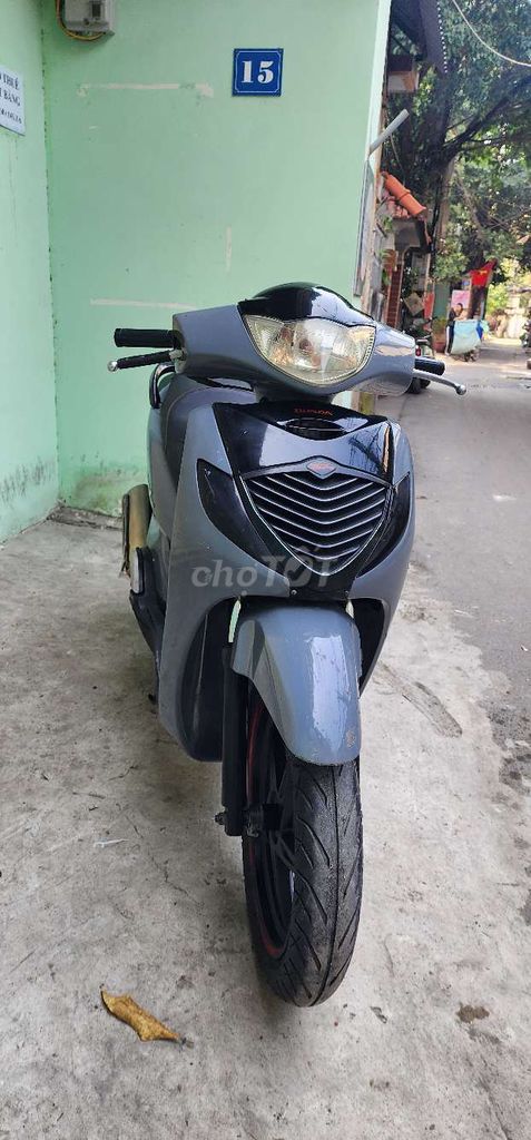 Honda sh 150cc nhập khẩu máy zin nguyên bản. Mua bán Xe máy tại Quận Ba Đình Hà Nội được đăng bởi hà hình 6