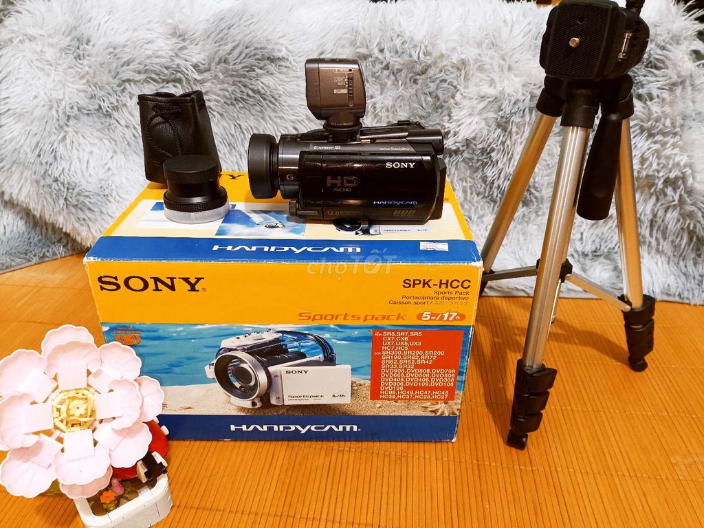 Máy quay Handycam Sony HDR XR520 cao cấp