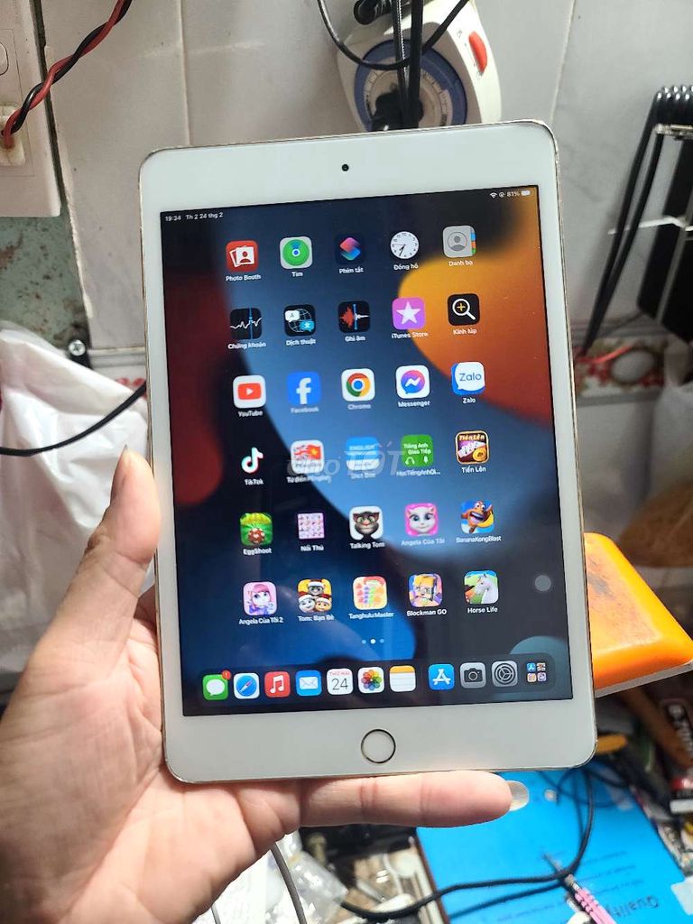 iPad Mini 4 32GB Wifi - chơi full game ứng dụng