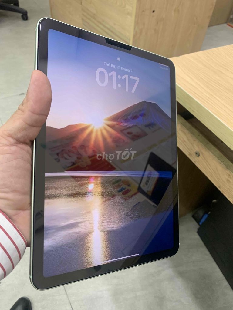 IPad Air 4 64GB Xanh Ngọc.Dùng Sim 4g + wifi 64g. Mua bán Máy tính bảng tại Quận Hải Châu Đà Nẵng được đăng bởi Tuan Hoang hình 1