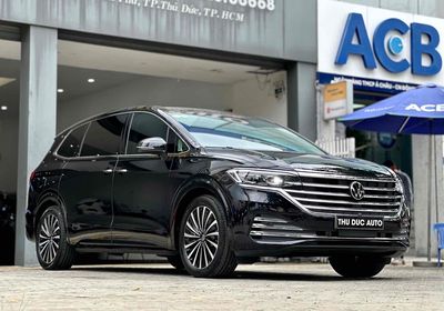 Volkswagen Viloran Luxury 2025 Đen