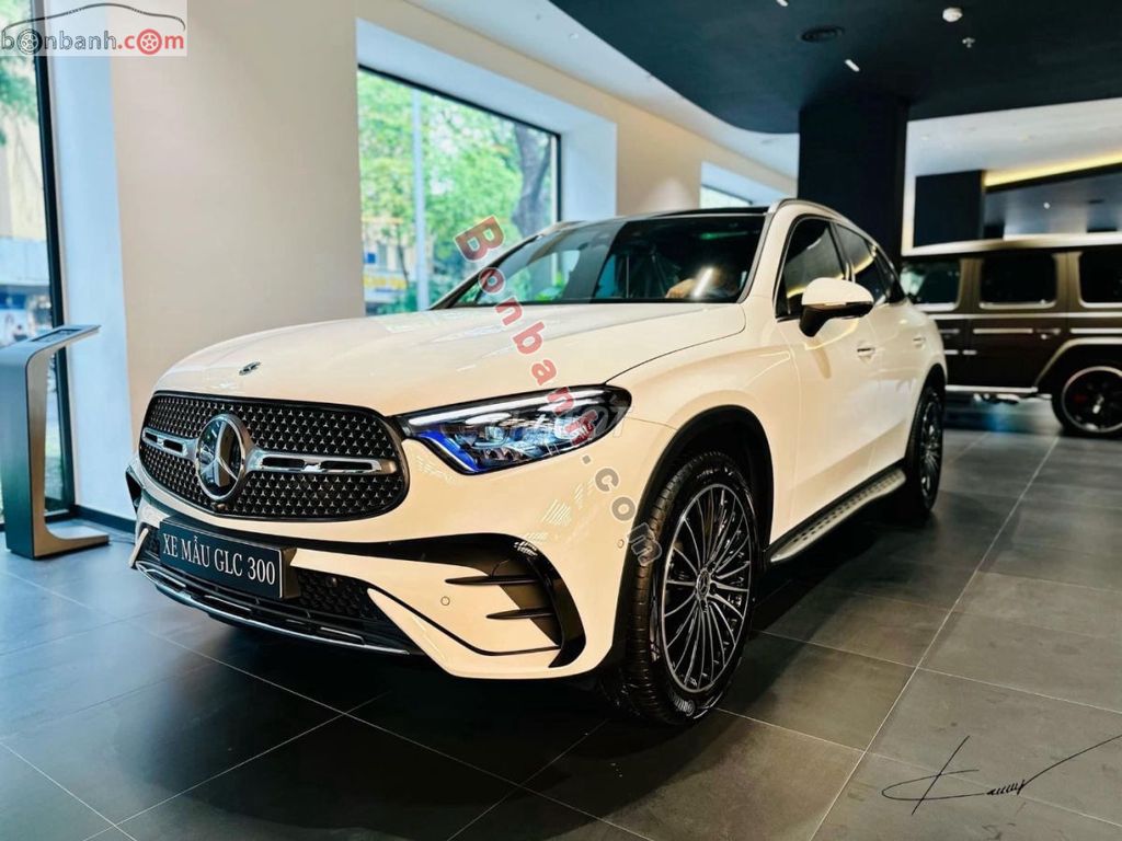 Xe Mercedes Benz GLC 300 4Matic 2025. Mua bán Ô tô tại Quận Đống Đa Hà Nội được đăng bởi Nguyễn Văn Hải hình 3