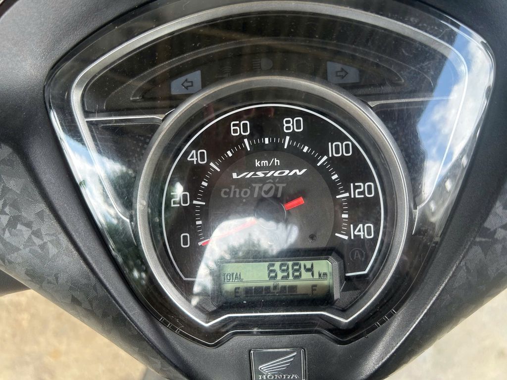 Honda Vision Nâu Đen. Mua bán Xe máy tại Huyện Quế Sơn Quảng Nam được đăng bởi ÂU PHƯỚC QUANG hình 2