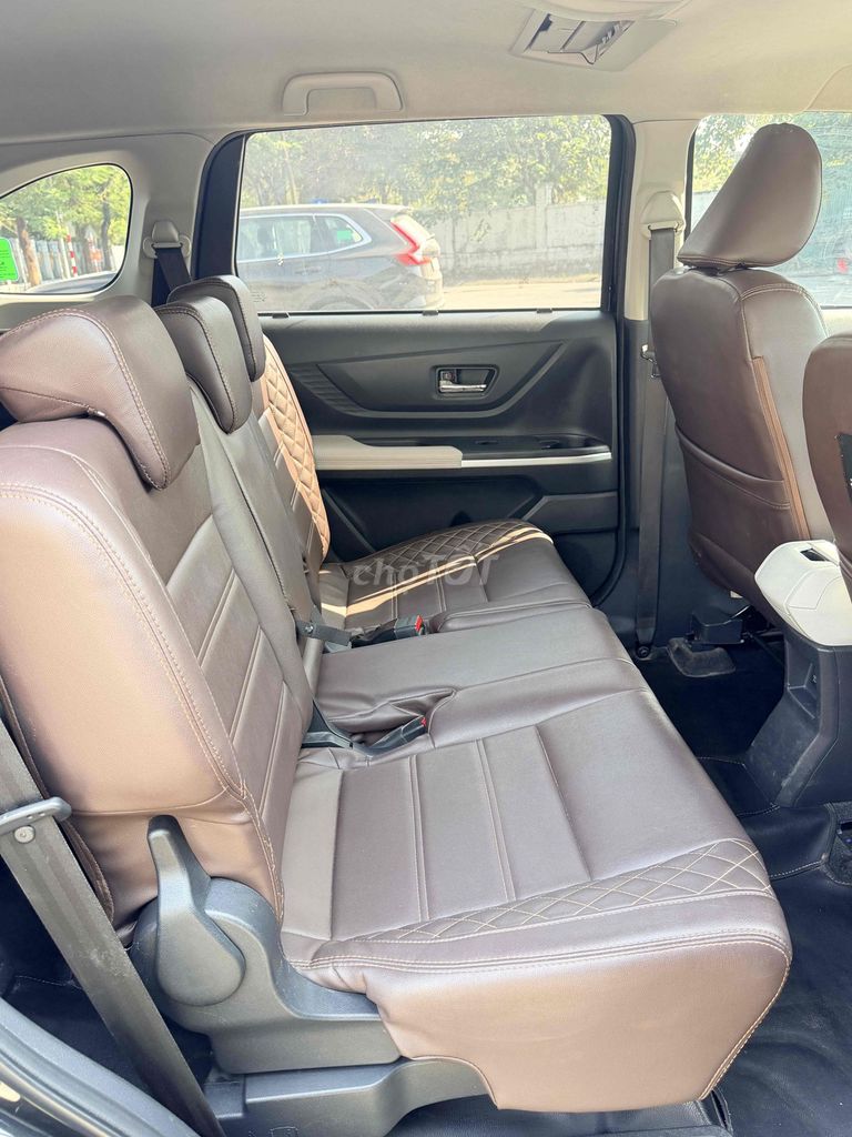 Toyota Veloz 2022 80000 km Đen. Mua bán Ô tô tại Quận Long Biên Hà Nội được đăng bởi Đào Việt Phương hình 9