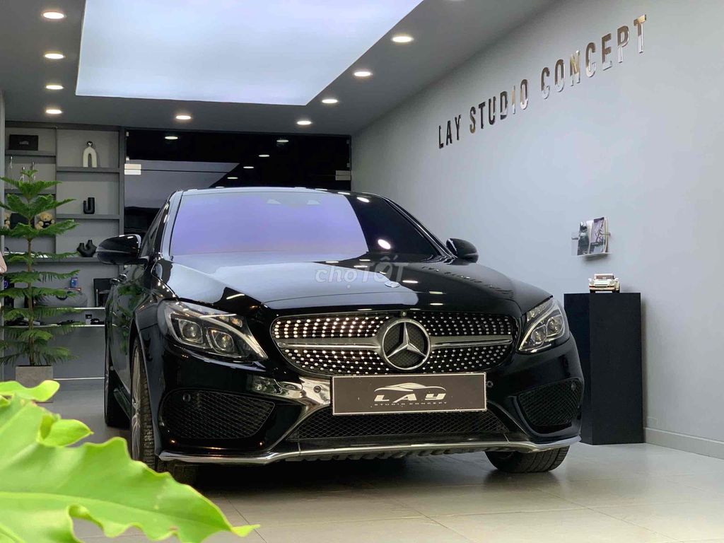 Mercedes Benz C 2018 C300 AMG Đen Đen Full option