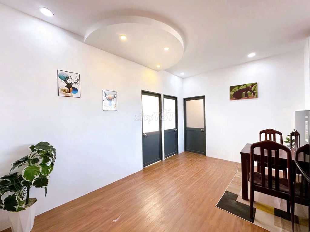 *** 3pn mặt tiền Thành Thái gần Cầu vượt Thang máy máy giặt riêng