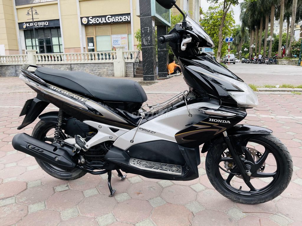 HONDA AIR BLADE 110 MÀU ĐEN BIỂN HÀ NỘI