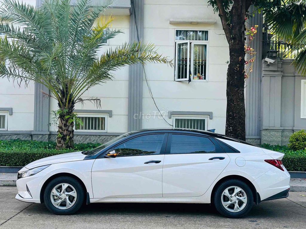 Hyundai Elantra 2023 1.6 AT Tiêu chuẩn  - 6000 km. Mua bán Ô tô tại Thành phố Thủ Đức Tp Hồ Chí Minh được đăng bởi Anh Minh STOT Bình Dương hình 3