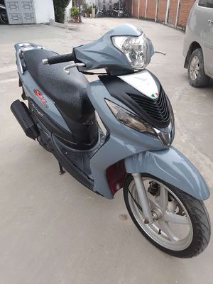 Bán Xe Giống xe sh.còn mới toanh.Chính hãng Sym. Mua bán Xe máy tại Quận Hoàng Mai Hà Nội được đăng bởi thanh hà