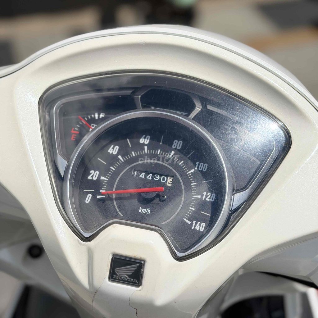 vison 2020 trắng đỏ. Mua bán Xe máy tại Huyện Xuyên Mộc Bà Rịa - Vũng Tàu được đăng bởi DINH NGOC hình 6