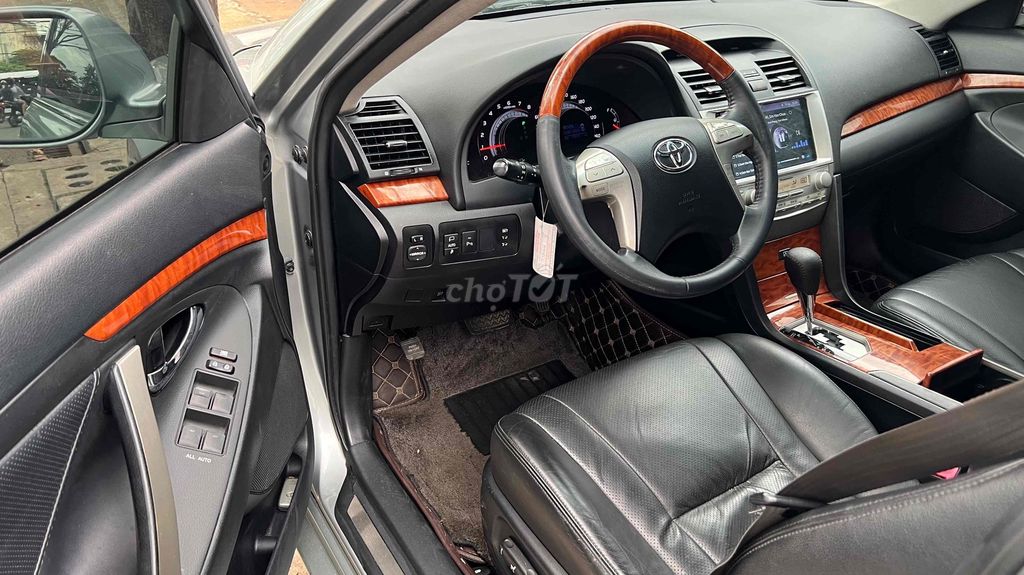 Toyota Camry 2011 3.5Q - 93614 km. Mua bán Ô tô tại Thành phố Thủ Đức Tp Hồ Chí Minh được đăng bởi lâm hình 8