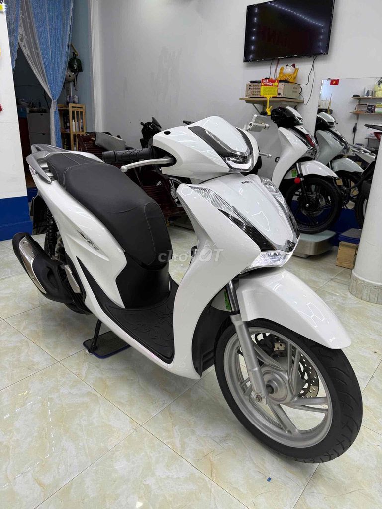 Honda SH 125 CBS 2022 odo  10000 km xe đẹp giá tôt. Mua bán Xe máy tại Thành phố Vũng Tàu Bà Rịa - Vũng Tàu được đăng bởi XE MÁY BẢO THANH  TPVŨNG TÀU hình 3