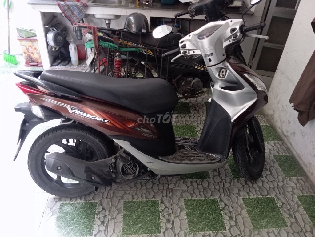 Nhà bán xe honda vision zin chất. Mua bán Xe máy tại Quận Lê Chân Hải Phòng được đăng bởi Thanh Duy hình 2