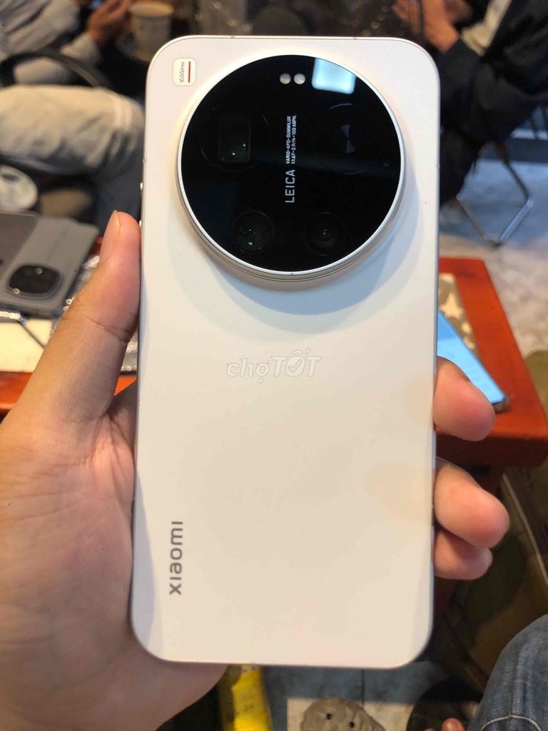 Xiaomi 17 Ultra 528GB Trắng Like New. Mua bán Điện thoại tại Quận Tân Phú Tp Hồ Chí Minh được đăng bởi Tony Chung hình 1