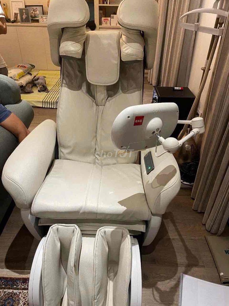 Ghế massage Inada NPL 5500 Trắng made in japan. Mua bán Bàn ghế tại Quận Tây Hồ Hà Nội được đăng bởi Nguyễn Văn Thành hình 1