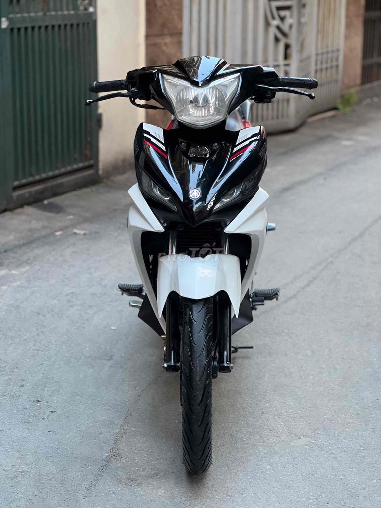 Exciter 135 đời chót 2014. hỗ trợ góp và sang tên. Mua bán Xe máy tại Quận Cầu Giấy Hà Nội được đăng bởi Xe Máy Đoàn Văn Cam Kết Đúng Ảnh Đúng Biển Đúng Giá Trị hình 11