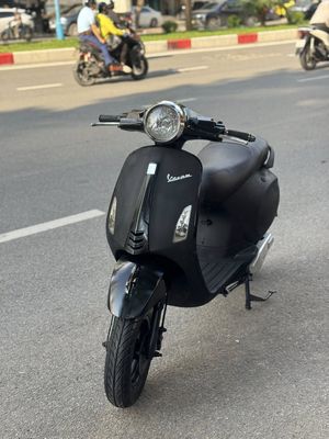 Vespa cực đẹp. Mua bán Xe điện tại Quận Cầu Giấy Hà Nội được đăng bởi Xe Điện 257 Hoàng Quốc Việt 