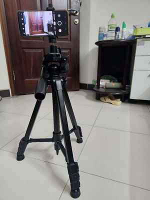 Tripod Chân Máy Ảnh Yunteng VCT 668. Mua bán Phụ kiện (Màn hình, Chuột...) tại Quận 8 Tp Hồ Chí Minh được đăng bởi LÊ TRẦN ANH TUẤN