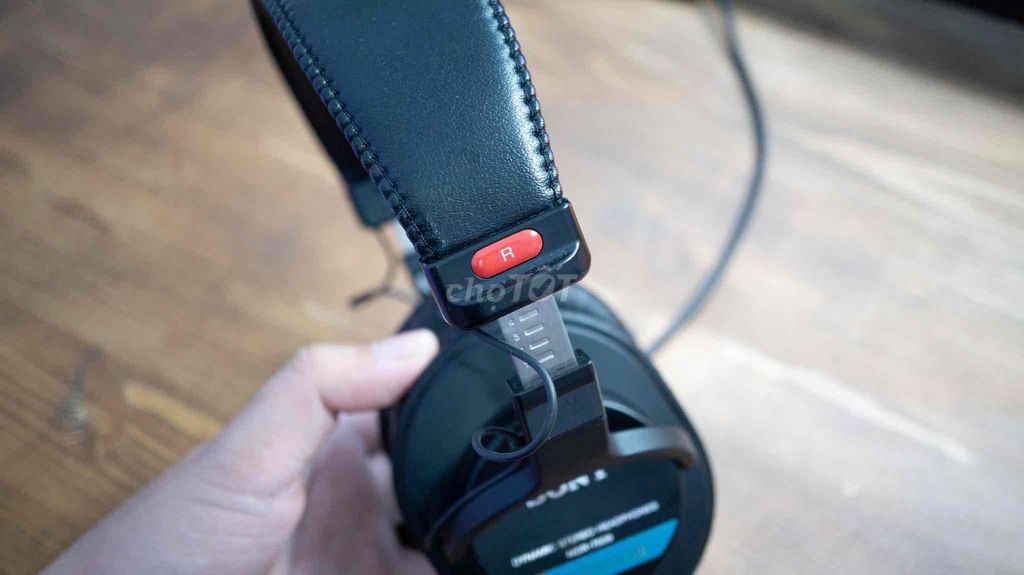 Tai nghe kiểm âm Sony MDR-7506 Đen. Mua bán Tivi, Âm thanh tại Quận 7 Tp Hồ Chí Minh được đăng bởi Trieu hình 1