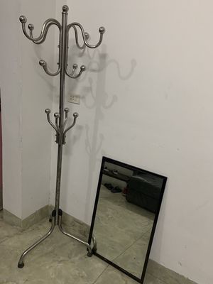 Giá treo  inox 3 tầng và gương treo. Mua bán Nội thất, đồ gia dụng khác tại Quận Đống Đa Hà Nội được đăng bởi Hoàng Thanh