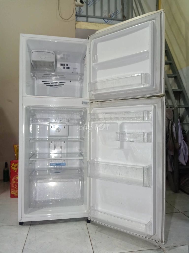 BÁN TRẢ GÓP-TỦ LẠNH-HỖ TRỢ GÓP NỢ XẤU. Mua bán Tủ lạnh tại Huyện Cần Giuộc Long An được đăng bởi Anh Tú hình 1
