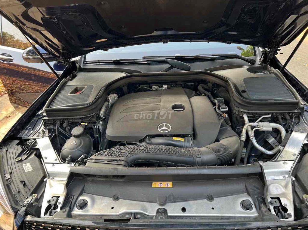 Mercedes Benz GLC 2021 200 4MATIC - 30000 km. Mua bán Ô tô tại Thành phố Dĩ An Bình Dương được đăng bởi Dương hình 20