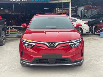 VinFast VF8 Plus 2023 Đỏ 5900 km