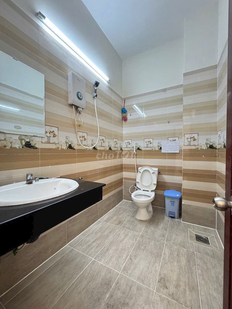 ГОРА ДУОНГ ВАН ДУОНГ В АРЕНДУ, РАЙОН ТАН КУИ 4 Х 15 М 4 ЭТАЖА