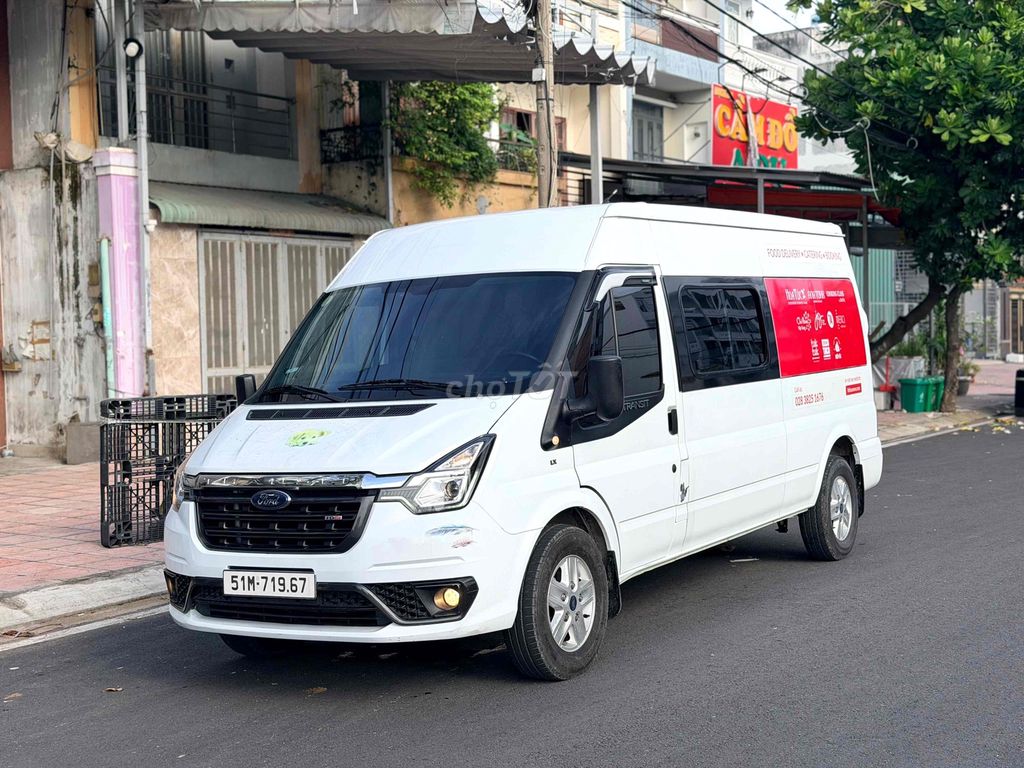 FORD TRANSIT 2022 900 кг / 6 мест, пробег 30 тыс., в отличном состоянии