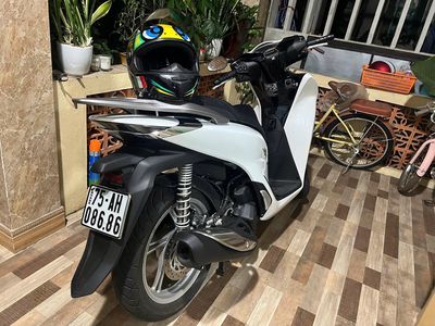 Xe SH160 ABS 2025 màu trắng, tình trạng keng 99,99. Mua bán Xe máy tại Huyện Phong Điền Thừa Thiên Huế được đăng bởi Thế Anh