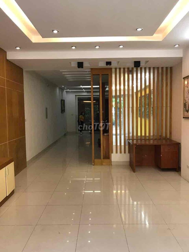 Cho Thuê Nhà Nguyên Căn LK 80m x 4T, Nhà Đẹp Đủ Đồ, Nguyễn Văn Lộc M L