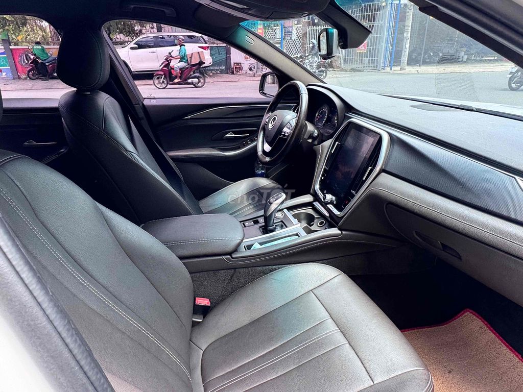 VinFast Lux A2.0 2020 A2.0 Tiêu chuẩn - 90000 km. Mua bán Ô tô tại Quận 12 Tp Hồ Chí Minh được đăng bởi Tân hình 5