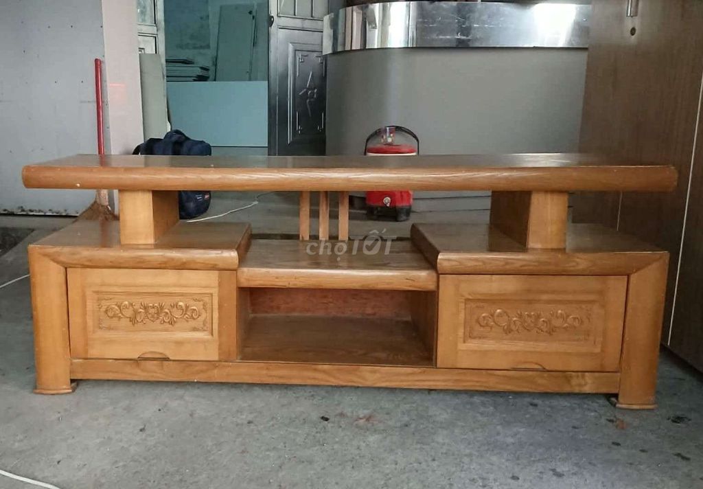 Kệ tivi Gỗ sồi Nga 1m6x60x40. Mua bán Tủ, kệ gia đình tại Quận Liên Chiểu Đà Nẵng được đăng bởi Trần Văn Trung hình 1