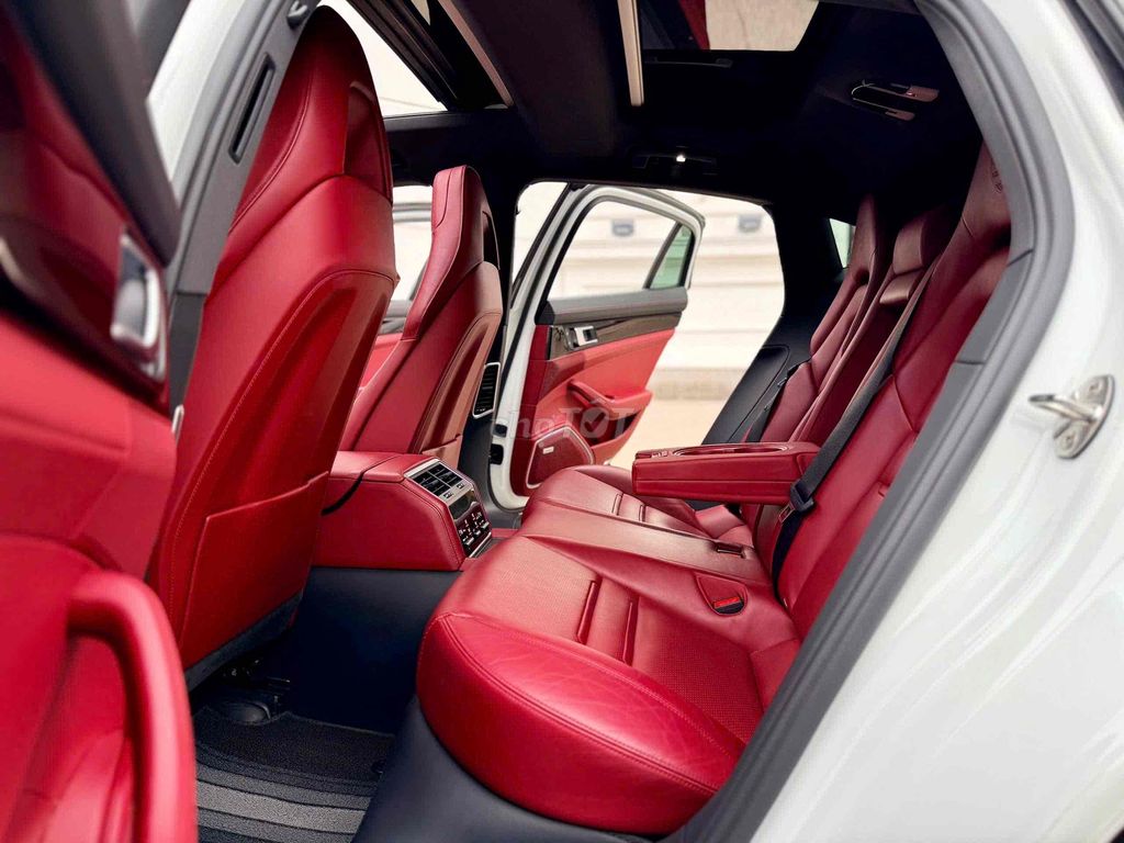 Porsche Panamera 4 2021 Белый 19 000 миль
