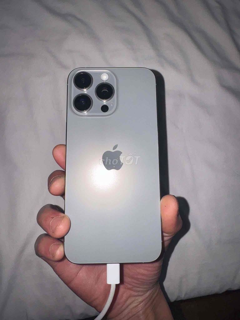 Apple iPhone 15 Pro Max 512GB Titan. Mua bán Điện thoại tại Huyện Can Lộc Hà Tĩnh được đăng bởi Quỳnh hình 1