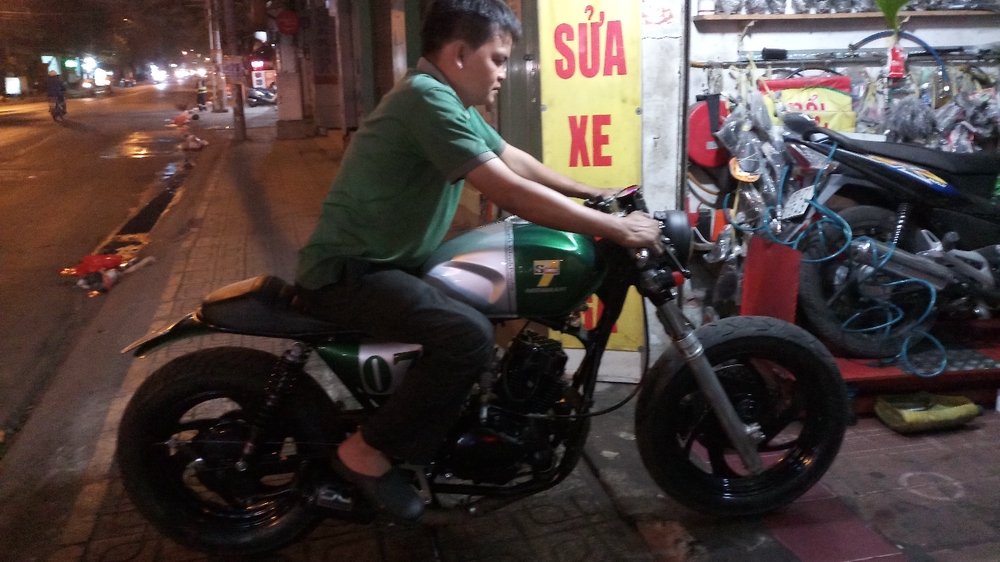 Cửa hàng Tam Cửa hàng Tam