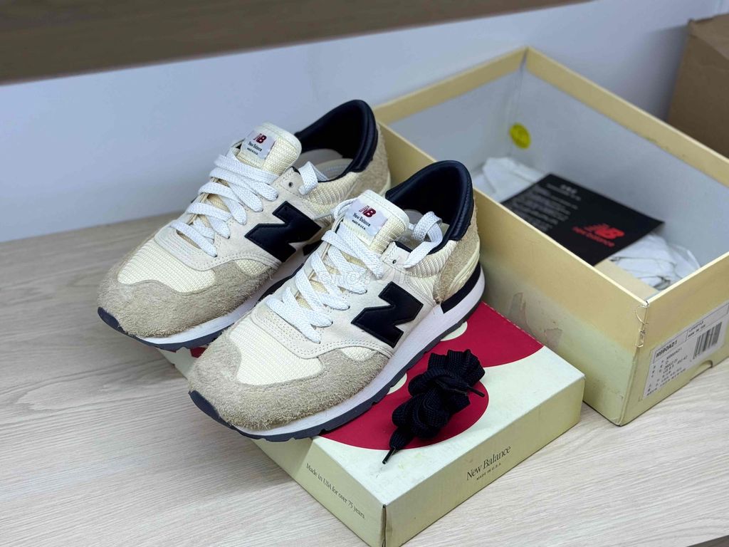 Giày thể thao New Balance 990v1 size 42 Mỹ. Mua bán Giày dép tại Thị xã Tân Uyên Bình Dương được đăng bởi Trương Hoàng  hình 1