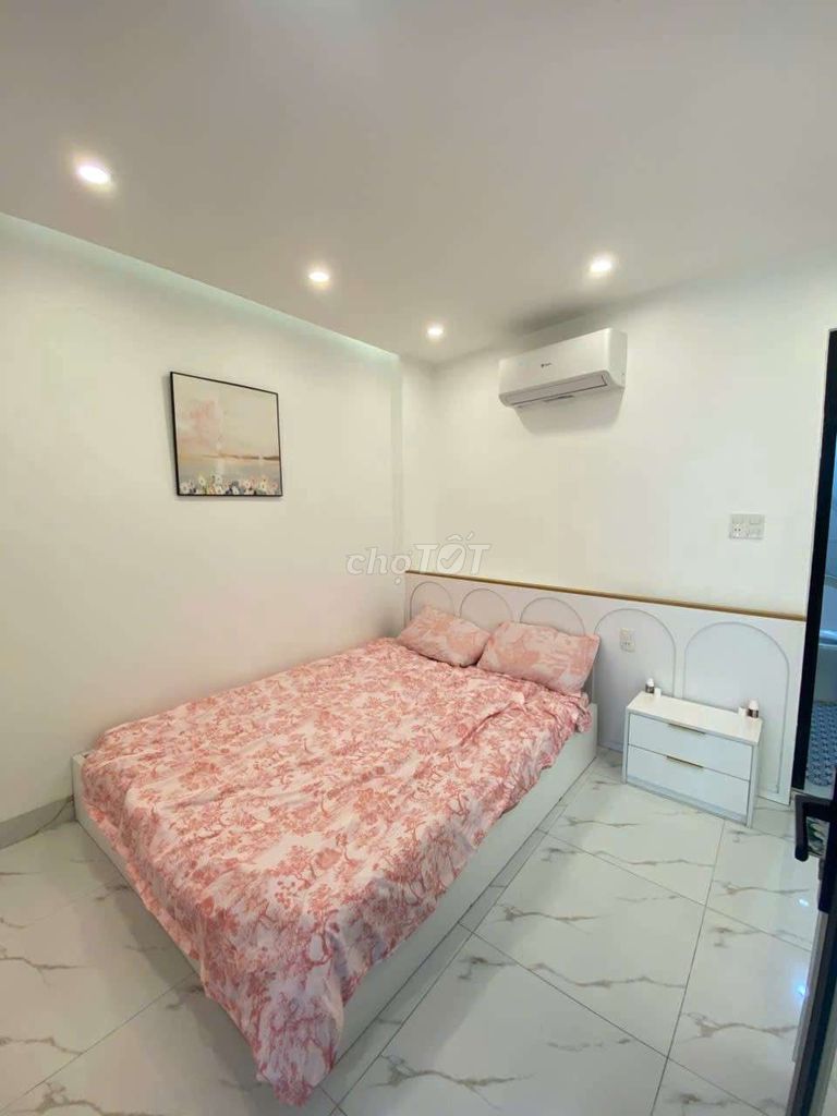 Modern 2-bedroom house off Phạm Văn Nghị — photo 7
