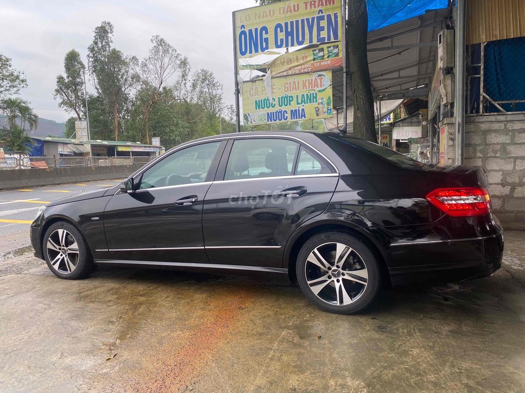 Mercedes Benz E 250, 2013 - 1 chủ từ mới. Mua bán Ô tô tại Huyện Phú Lộc Thừa Thiên Huế được đăng bởi Hiếu xe cỏ  hình 3