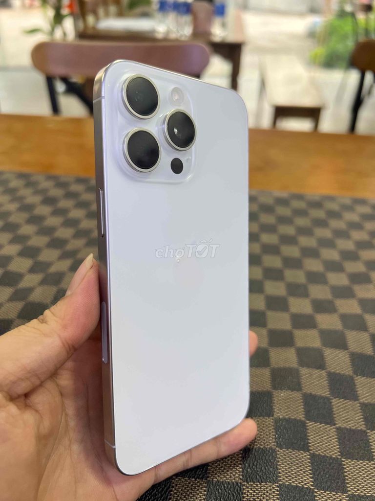 iPhone 15 Pro Max 256GB Trắng Qt. Mua bán Điện thoại tại Thành phố Thuận An Bình Dương được đăng bởi Nguyễn công sang hình 1