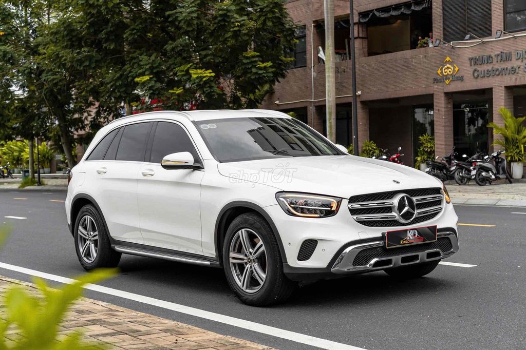 GLC200 (V1) FL 2023 màu trắng cá nhân siêu đẹp. Mua bán Ô tô tại Quận 7 Tp Hồ Chí Minh được đăng bởi Dương Phương hình 1