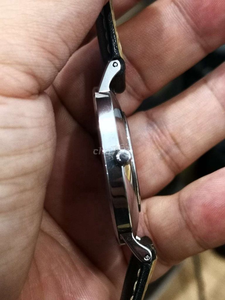 Knot Cs-36 made in japan vỏ thép kính sa phia