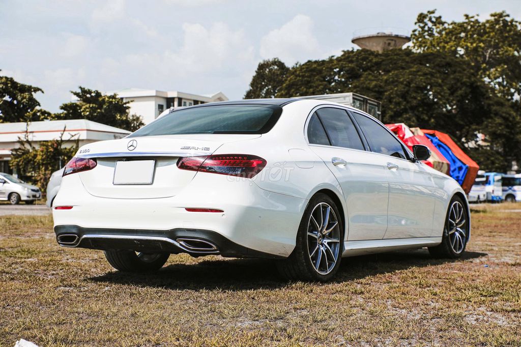 Mercedes E300 AMG 2021 màu trắng nội thất siêu đẹp. Mua bán Ô tô tại Quận Gò Vấp Tp Hồ Chí Minh được đăng bởi NGUYỄN MINH VUA XE LƯỚT hình 5