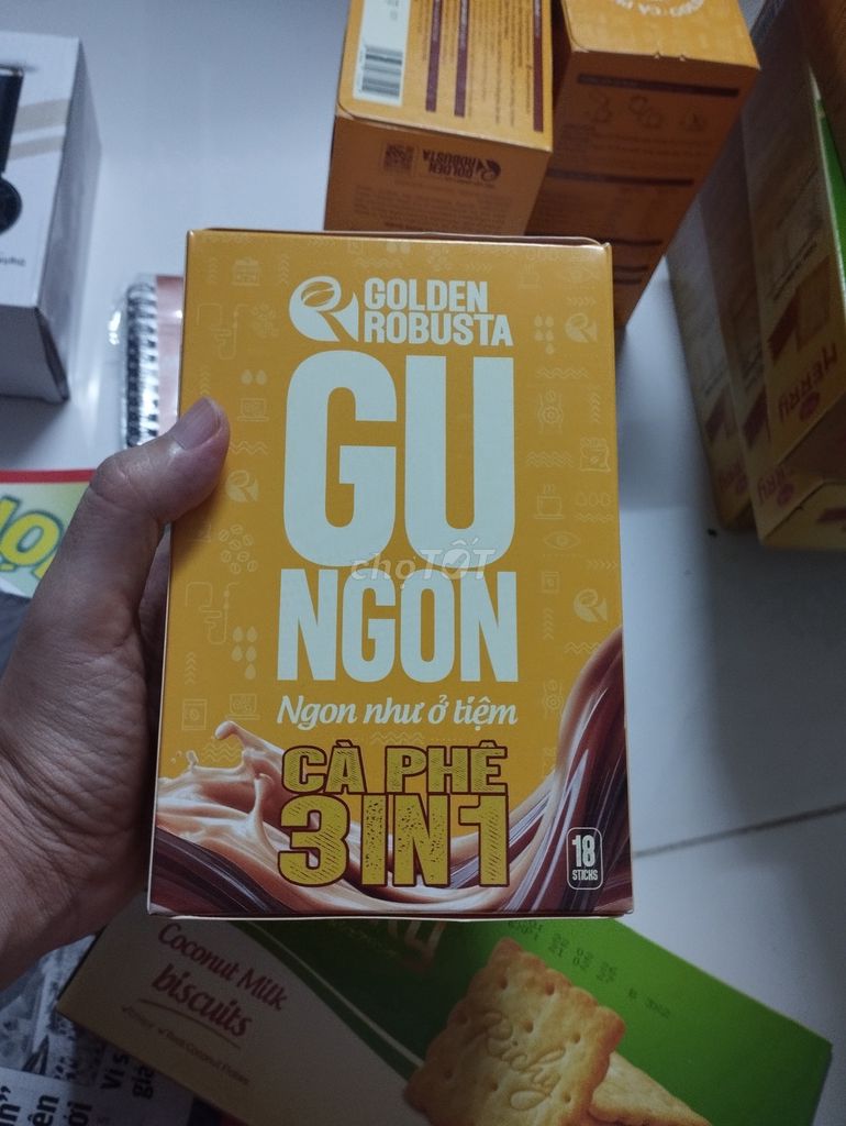 Cà phê hòa tan Golden Robusta Gu Ngon 3in1. Mua bán Đồ ăn, thực phẩm và các loại khác tại Quận 8 Tp Hồ Chí Minh được đăng bởi Chị hạnh hình 1