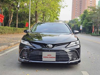 Bán xe Toyota Camry 2.5Q sản xuất 2022