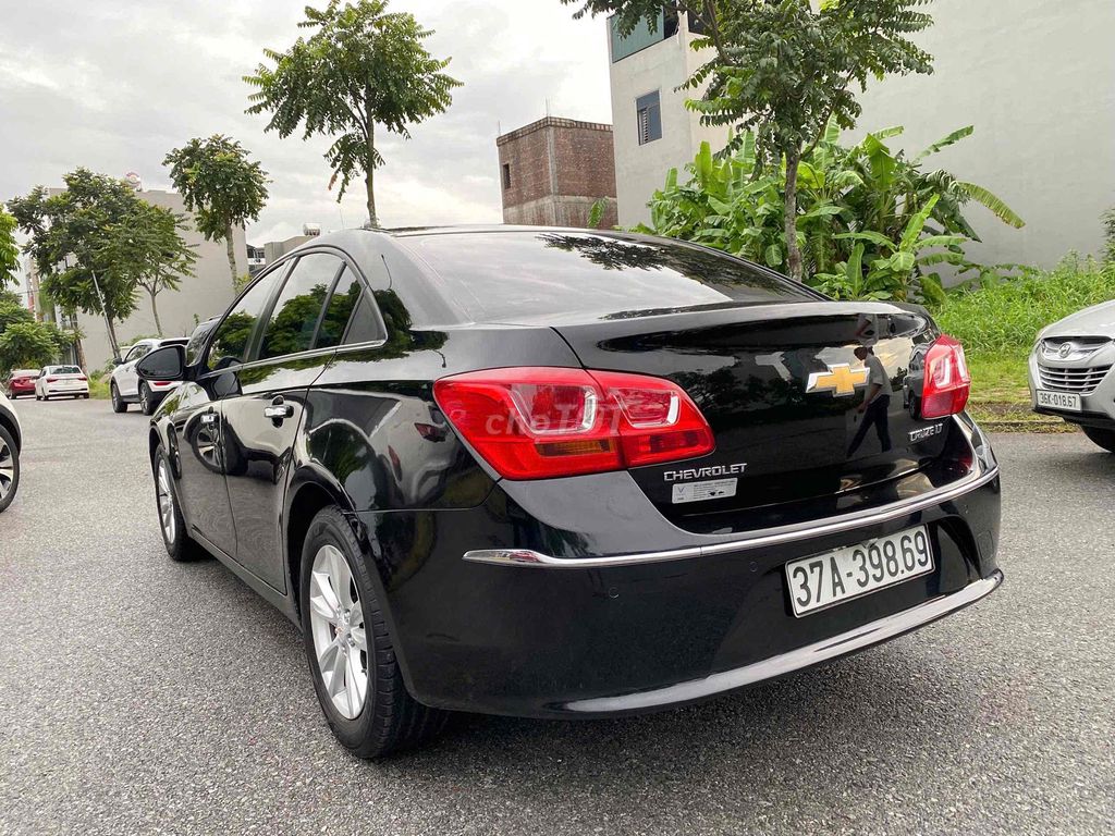 Chevrolet Cruze 2017 LT - 90000 km. Mua bán Ô tô tại Huyện Gia Lộc Hải Dương được đăng bởi Nhất Tín Ô Tô Hải Dương hình 4